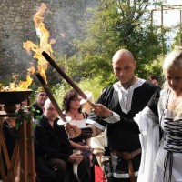 Heiliges Feuer