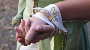 Durchs Handfasting verbunden Durchs Handfasting verbunden